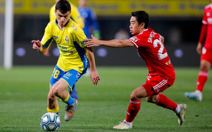 Байерн иска млад талант на Барселона