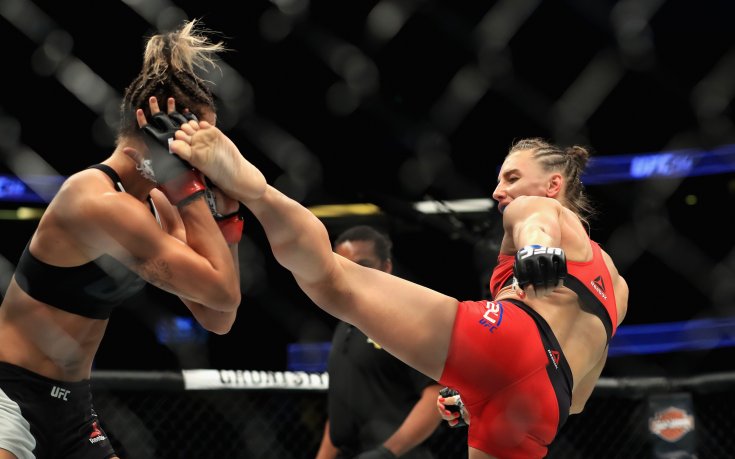Рускиня от UFC взриви мрежата с топлес фото