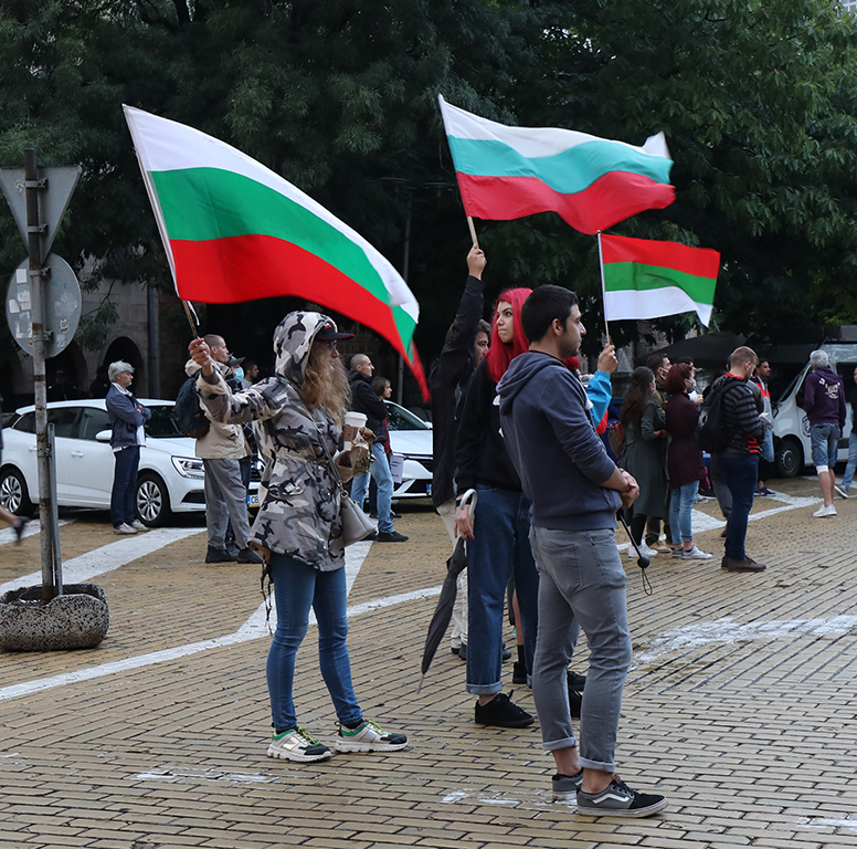 <p>Десети ден на протести срещу властта</p>