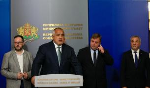  Борисов разгласи кои министри си потеглят и за какво 