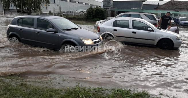 България Пороен дъжд и градушки в Северозападна България Над 20