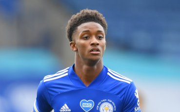 Тимът на Нюкасъл следи ситуацията с футболиста на Лестър Демарай