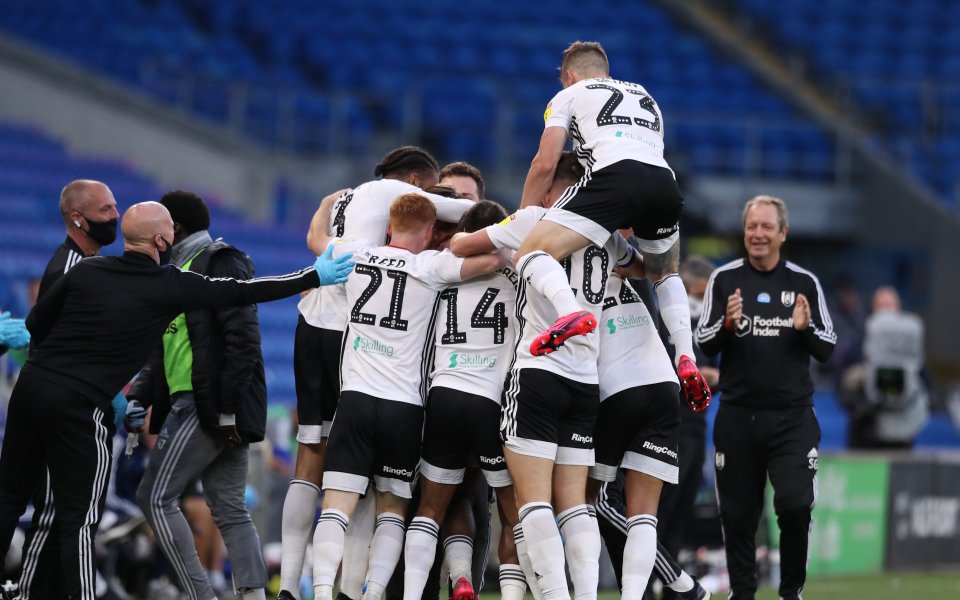 Отборът на Фуъм е на 90 минути от участие във