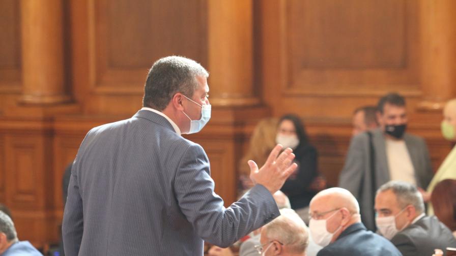  Скандал в Народното събрание, от Българска социалистическа партия напуснаха залата 