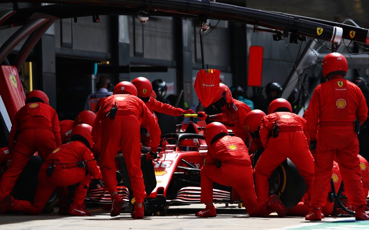 От Ред Бул забелязаха нещо необичайно във Ферари