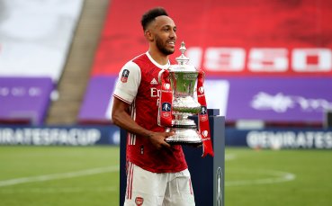 Габонският стрелец на Арсенал Пиер Емерик Обамеянг ще иска да види