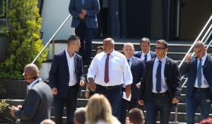  Франс прес: Премиерът на България прави крачка обратно 