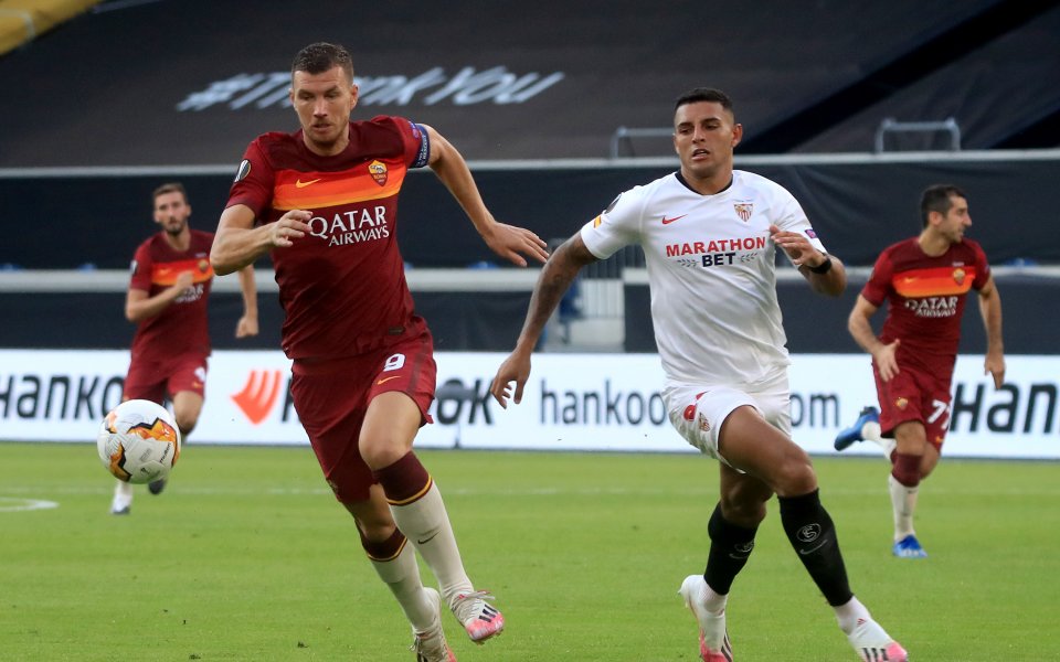 Нападателят на Рома Един Джеко е готов да отхвърли офертите