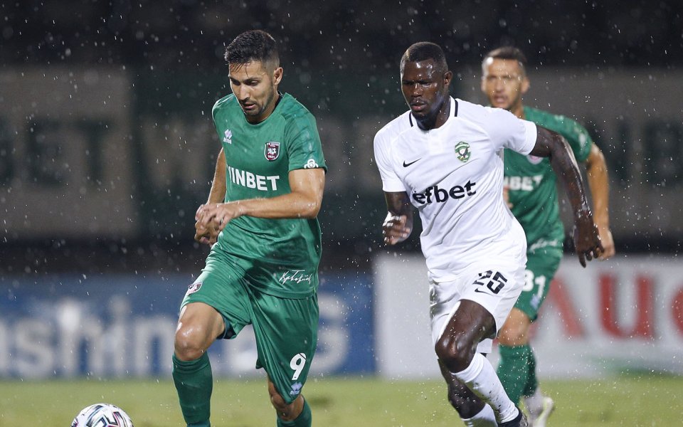 Звездата на Ботев Враца Даниел Генов бе избран за Играч