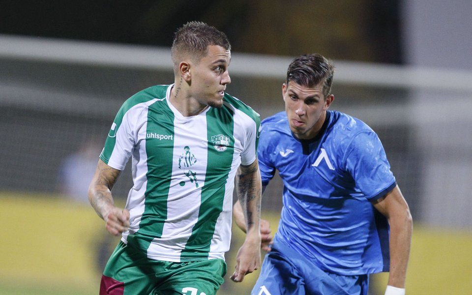 Халфът на Берое Октавио призна, че не мисли за завръщане