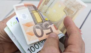 <p>Домбровскис: България може да въведе еврото през 2024 г.</p>