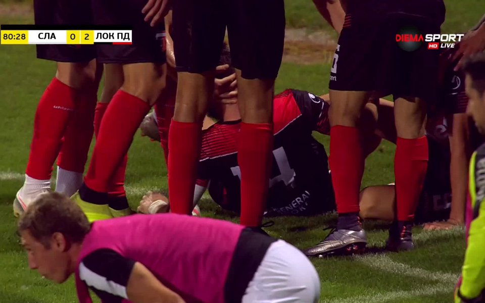 .native-ad-suggested-news { position: relative; margin-bottom: 40px; width: 100%; padding: 20px