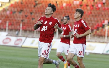 ЦСКА игра с малтийския Сайрийнс при резултат 0 0 в мач