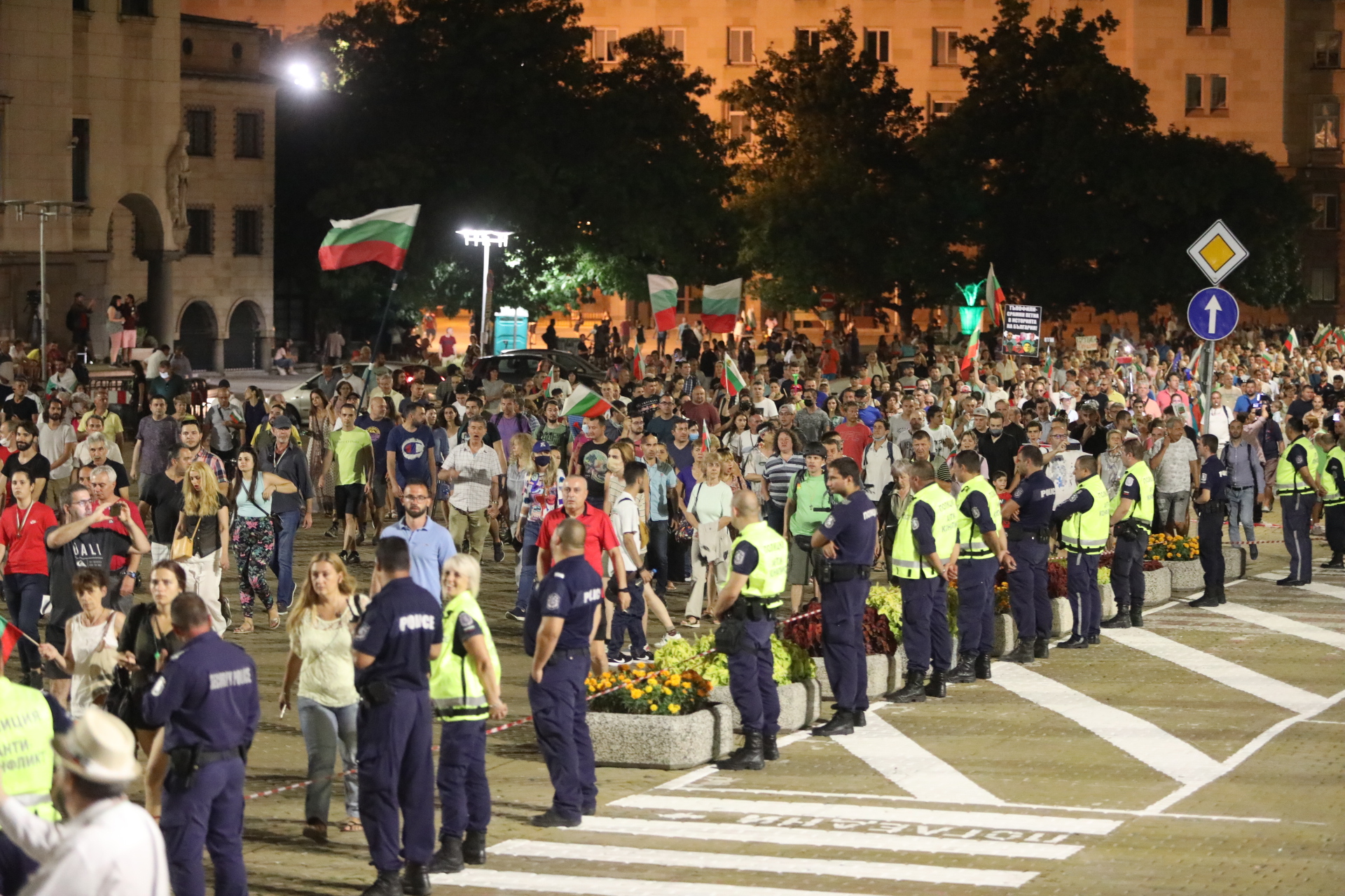 54-ти ден на протести в София