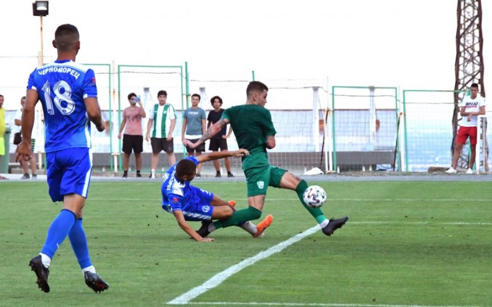 Берое победи с 6:0 Черноморец Бургас в контролна среща, която