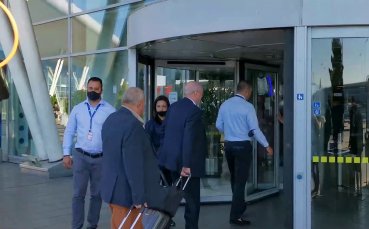 native ad suggested news position relative margin bottom 40px width 100 padding 20px