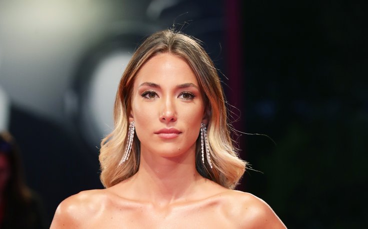 Любимата на Мората шашна всички по бански