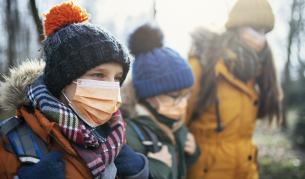 <p>В Търговище преминават на онлайн обучение</p>