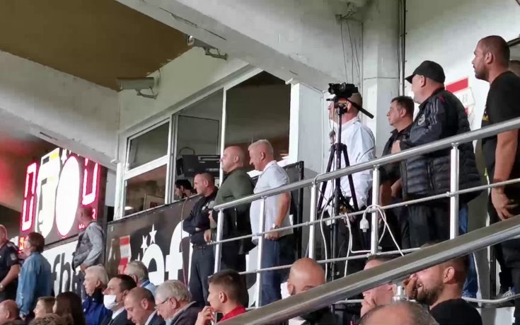 Христо Крушарски празнува след първия гол на Локо Пд