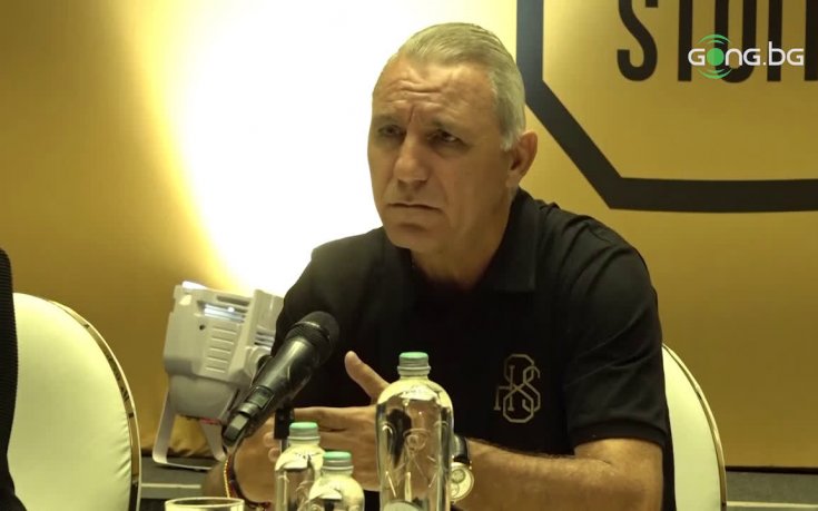 Стоичков надъха ЦСКА от Чикаго: Успех, армейци!