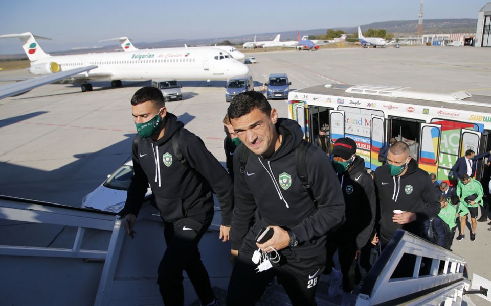 Лудогорец пристигна в Минск около 12,00 ч. Полетът от Варна