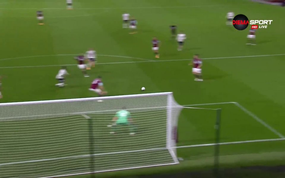 Манчестър Сити откри резултата в осминафиналния мач в турнира за