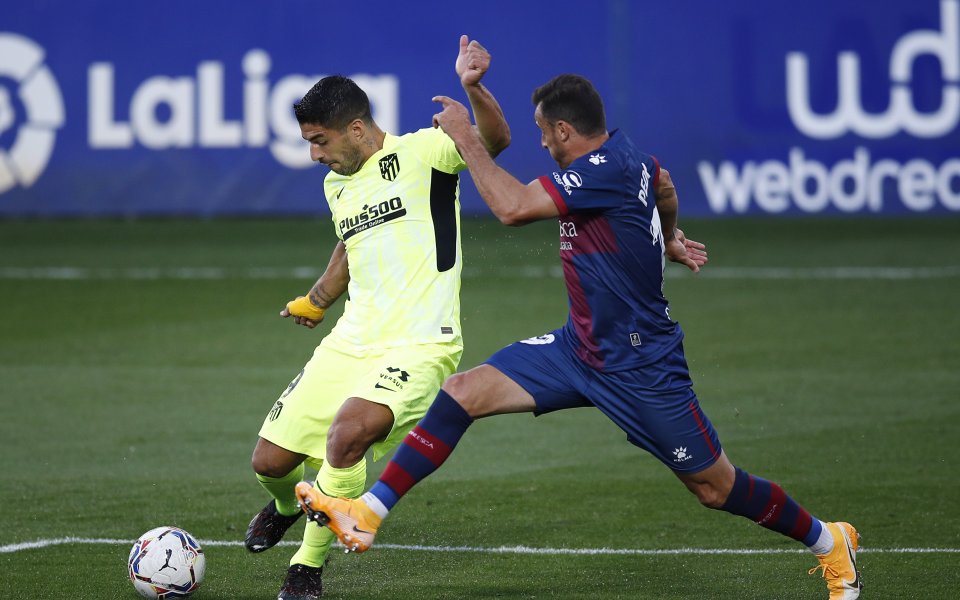 Атлетико Мадрид стигна едва до 0:0 гостуването си на Уеска