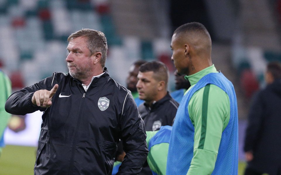 Павел Върба говори пред медиите след прибирането на Лудогорец от