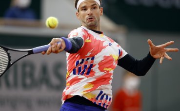 Григор Димитров излиза срещу Стефанос Циципас в битка за място на