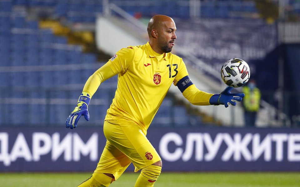 Николай Михайлов е поредният футболист на Левски с положителен тест