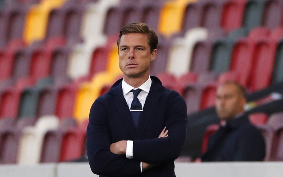 Мениджърът на Фулъм Скот Паркър смята, че няма &bdquo;магическа формула"