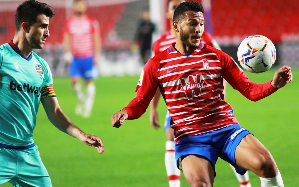 Тимовете на Гранада и Леванте завършиха наравно - 1:1, в