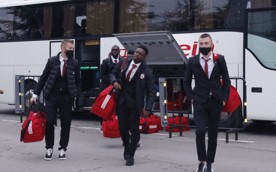 Освен вратаря Димитър Евтимов, ЦСКА ще бъде без Петър Занев