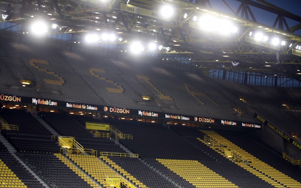 Едно от големите дербита на германския футбол започва до броени