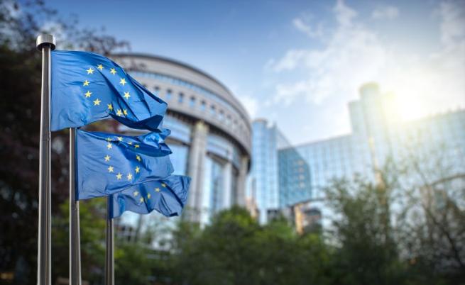 FT: ЕС ще създаде запаси от важни минерали поради опасност от война