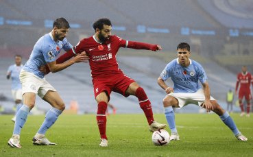 Звездата на Ливърпул Мохамед Салах е заразен с коронавирус съобщиха