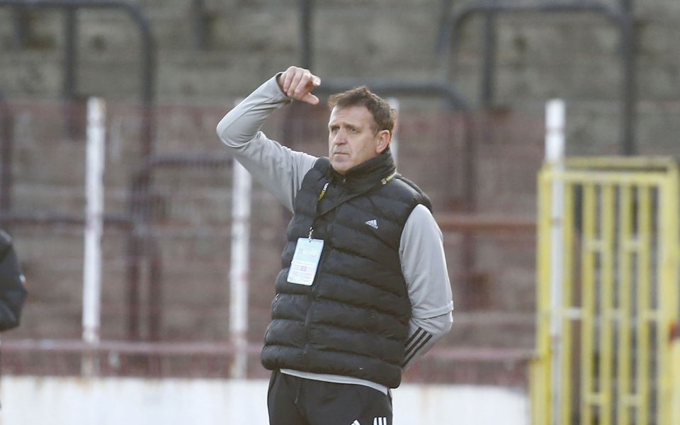 Бруно Акрапович дебютира с победа като треньор на ЦСКА, след