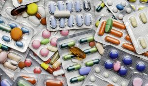 При спецакция: Иззеха забранени лекарства и хранителни добавки от магазини в София