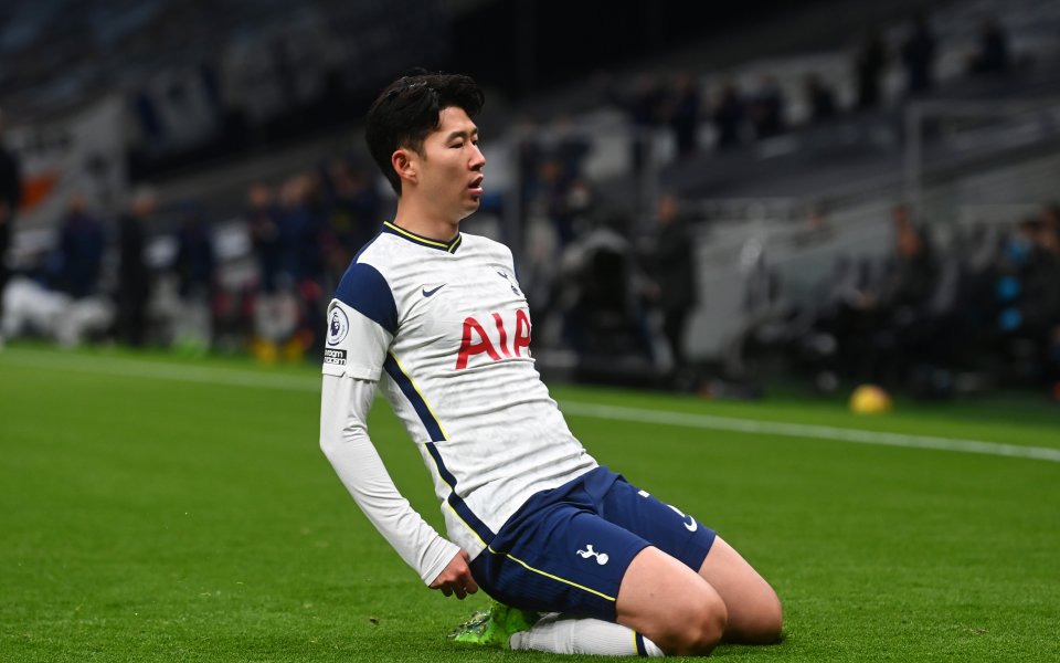 Отборът на Тотнъм води с 1:0 на Манчестър Сити в