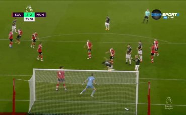 Единсон Кавани изравни резултата в 74 ата минута срещу Саутхемптън след