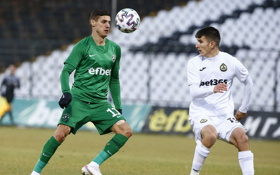 Отборът на Славия приема Лудогорец в последен мач от неделната