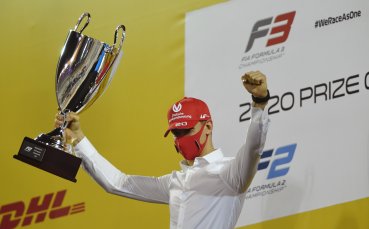 Мик Шумахер ще се подготвя за предстоящия сезон във Формула