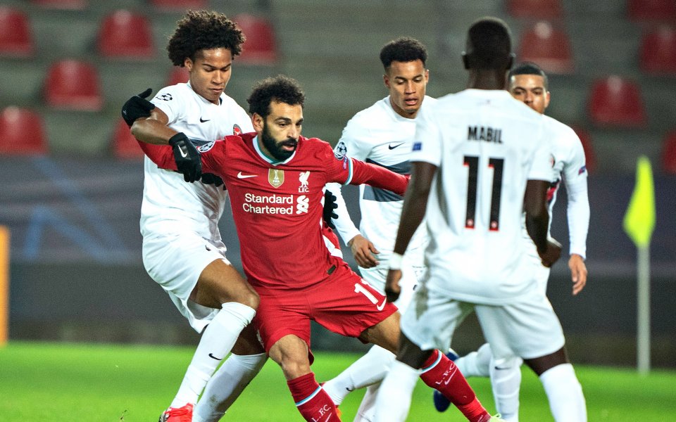 Мидтиланд и Ливърпул играят . Мохамед Салах откри резултата в