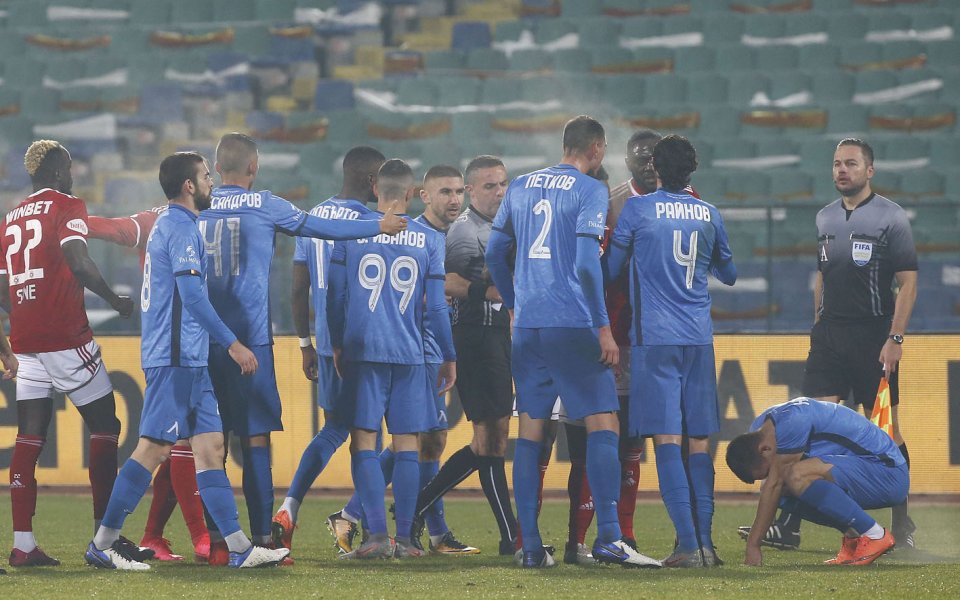 Бъдещето на част от футболистите на Левски ще бъде решено