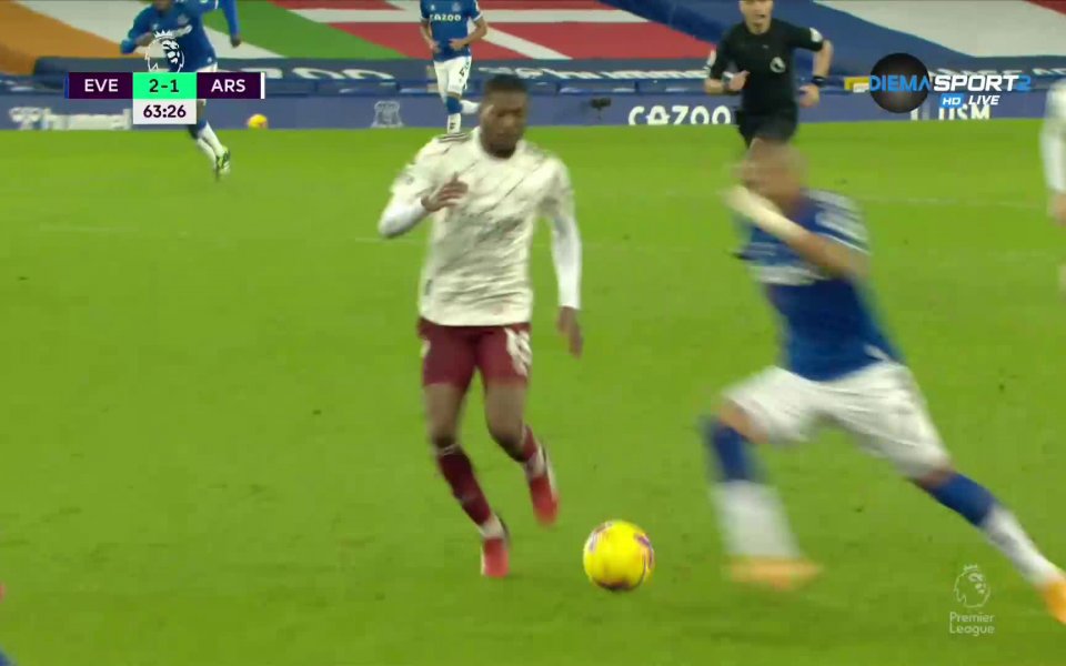 Евертън - Арсенал 2:1 /репортаж/ .native-ad-suggested-news { position: relative; margin-bottom: