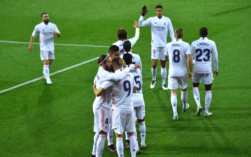 Отборите на Ейбар и Реал Мадрид играят при резултат 1:2