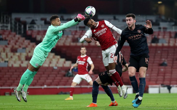 Артета: Във всеки мач на Арсенал стават странни неща, трябват промени