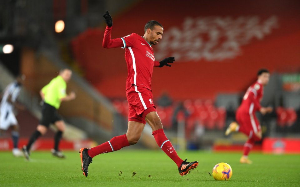 Защитникът на Ливърпул Жоел Матип може да пропусне няколко седмици