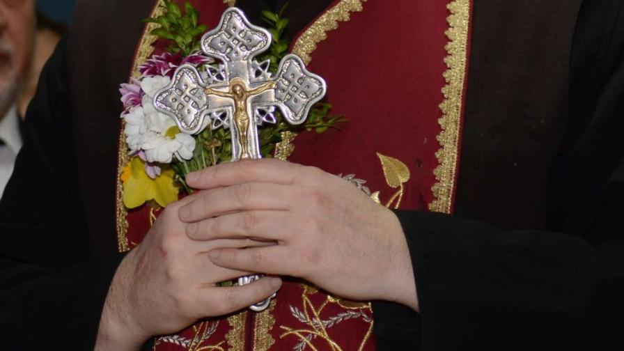 Разследват сигнал за изнасилване срещу български клисар в Германия