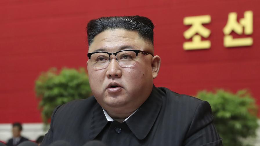 Ким Чен-ун обяви готовност за война, разпореди масово производство на ракети